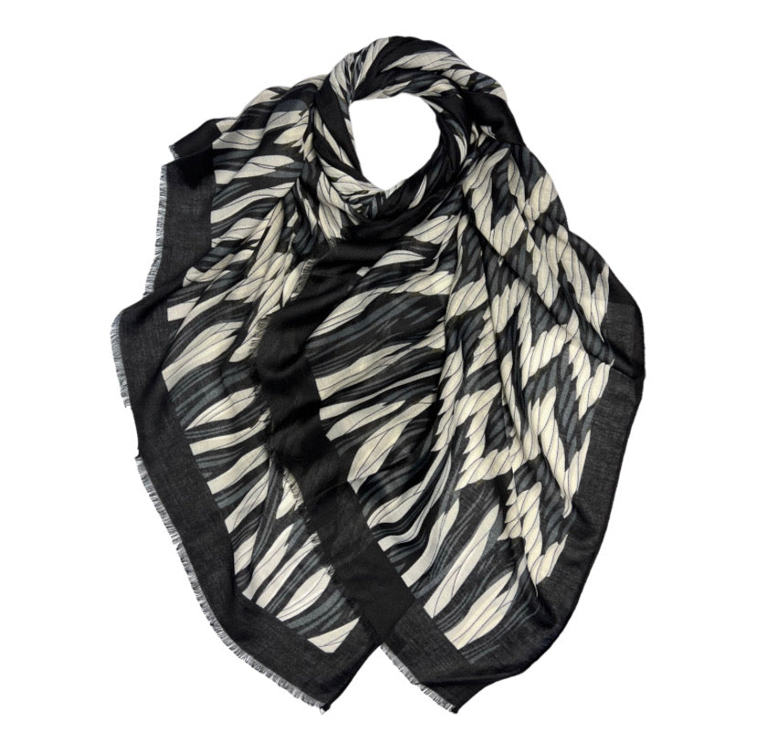 Black Rope Weave Printed Hijab