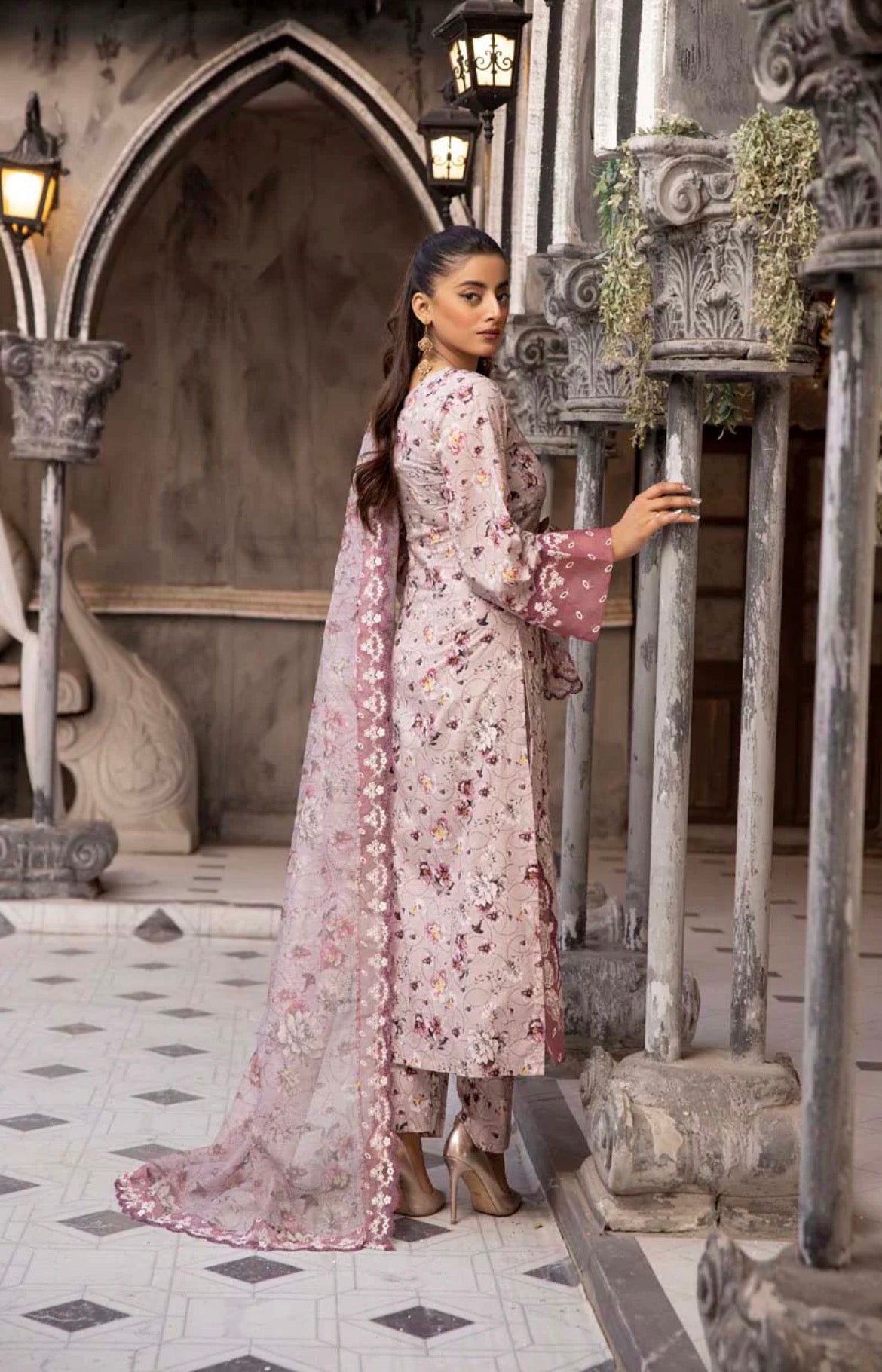 Ethnic Inspired Lawn Dusty Pink 3 Piece Outfit With Embroidered Dupatta